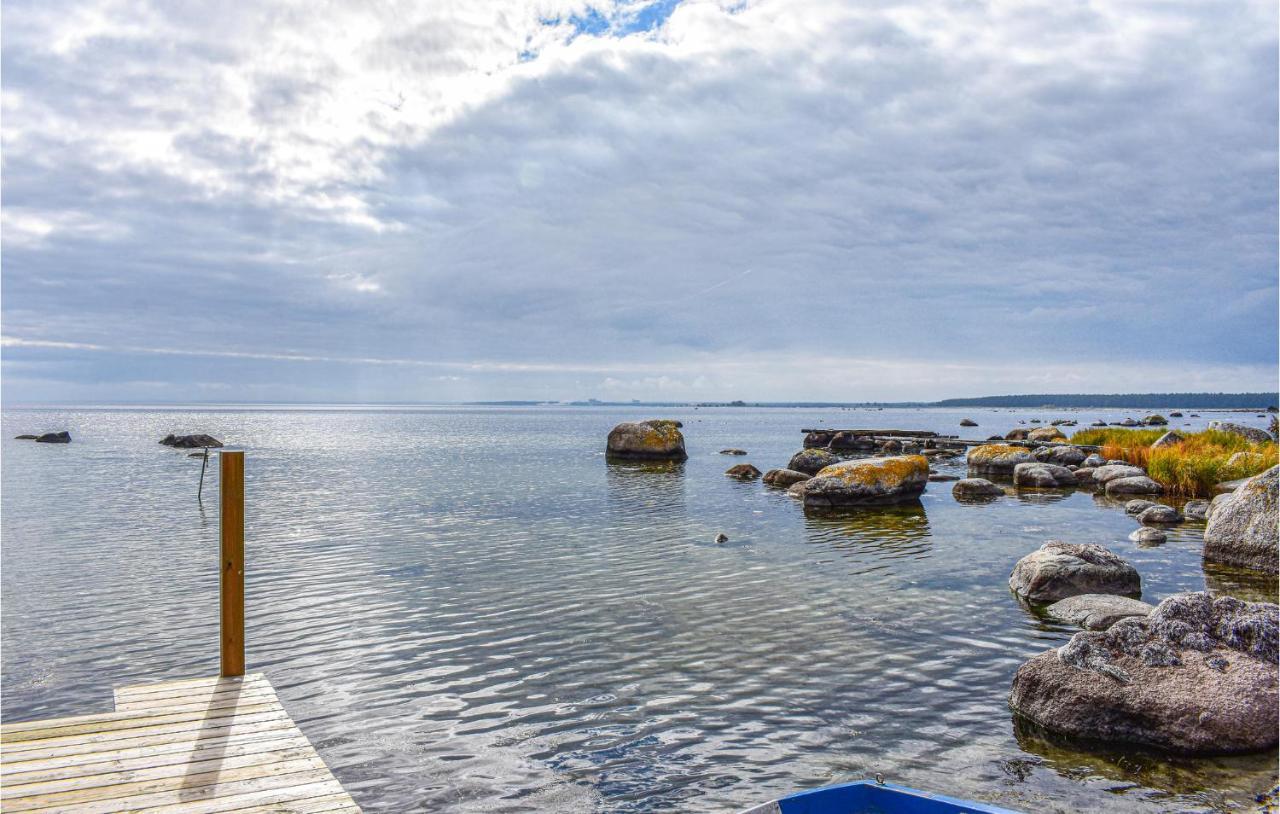 2 Bedroom Amazing Home In Fjaelkinge ภายนอก รูปภาพ