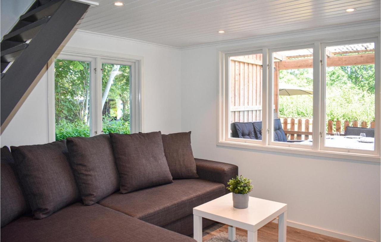 2 Bedroom Amazing Home In Fjaelkinge ภายนอก รูปภาพ